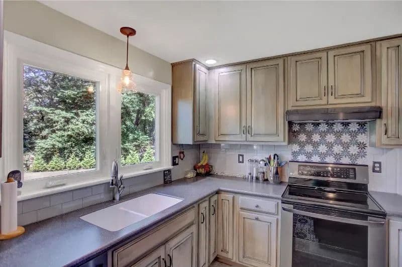 Red Hill Plaza Rd Project Kitchen remodel, island removed, new cabinets installed, backsplash over over replaced, new cabinets. Total remodel of bathroom. Designed by Home Remodeling Pros. Middletown, PA